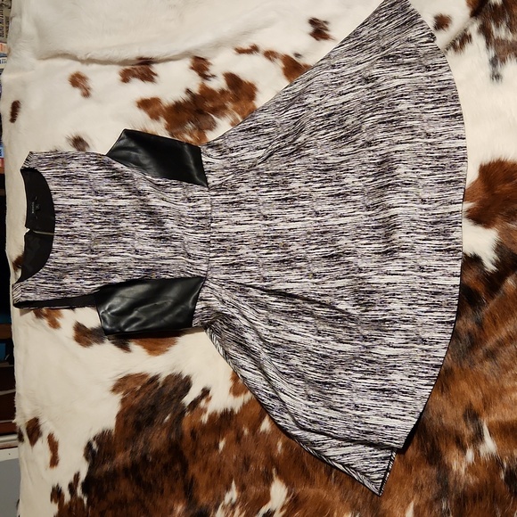 RW& Co. Mini Dress - Picture 1 of 7